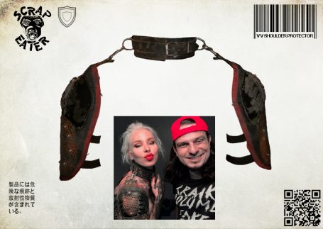 Post-Apocalyptic Wasteland Endzeit hard plastic shoulder pads.